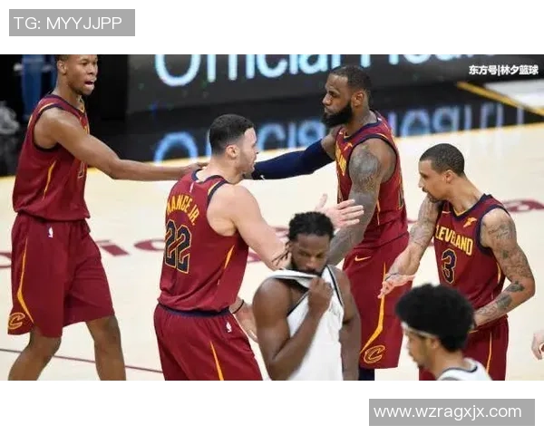 王治郅与姚明之间的竞争与排挤背后的真相与影响分析