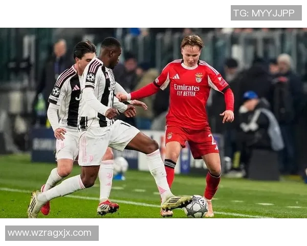 国王杯精彩对决本菲卡与曼联战成平局战术解析引发全场热烈反响